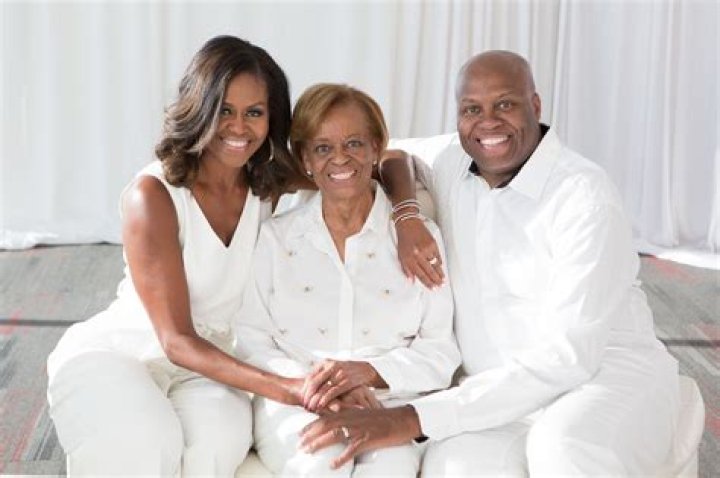 
Dunta Robinson Wife Jennifer Robinson and Family Life 